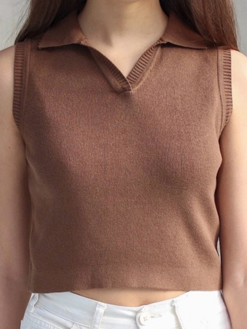 Brandy Melville Brown V-Neck Sleeveless Collared Knit